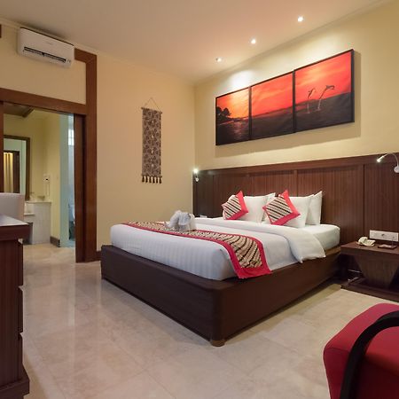 Grand Istana Rama Hotel Kuta Lombok Esterno foto