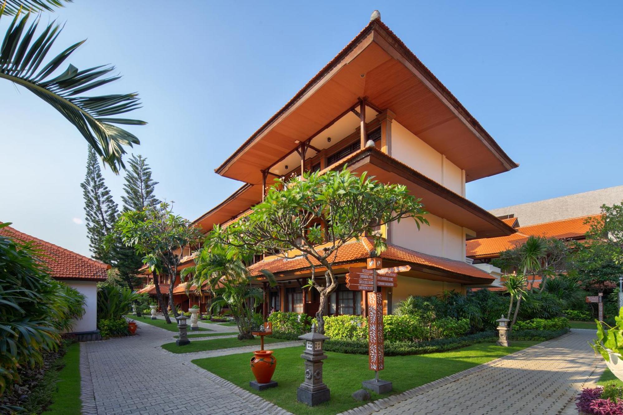 Grand Istana Rama Hotel Kuta Lombok Esterno foto