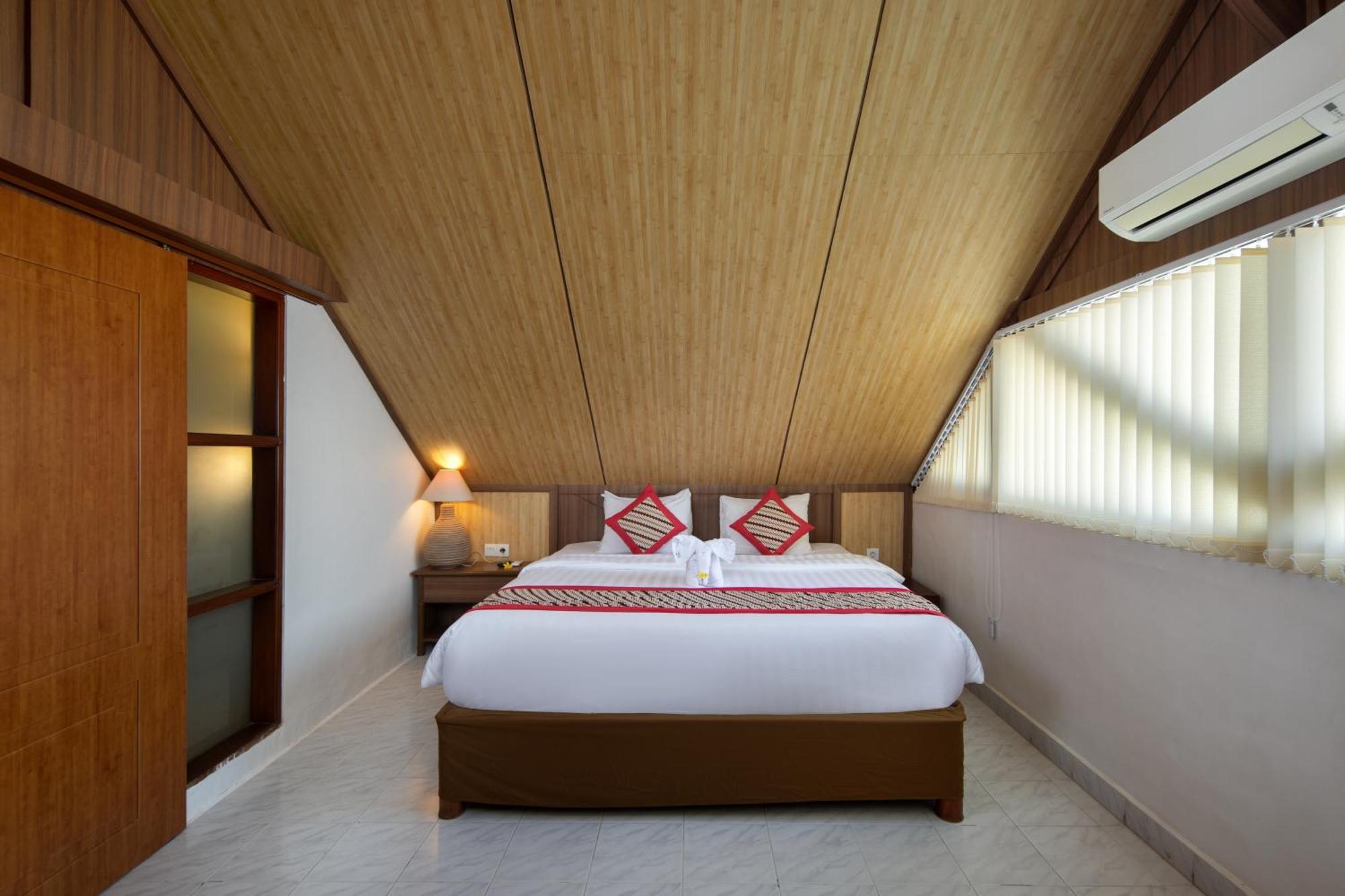 Grand Istana Rama Hotel Kuta Lombok Esterno foto