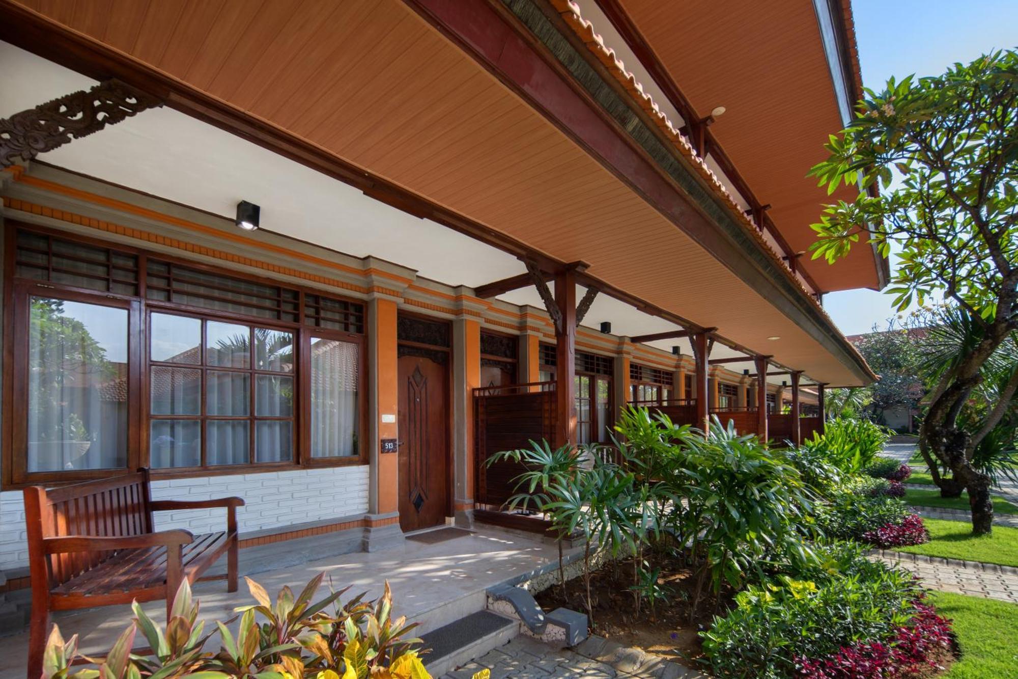 Grand Istana Rama Hotel Kuta Lombok Esterno foto